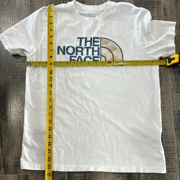 The North Face 100% Cotton T-shirt - Picture 5 of 6